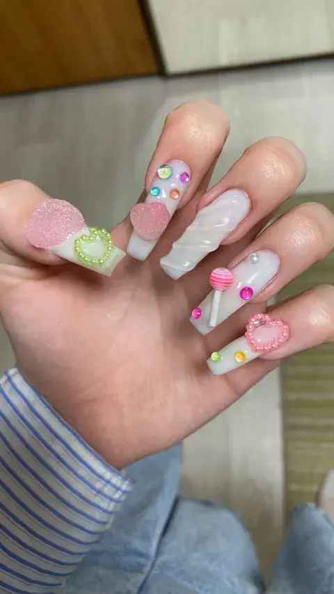 Uñas gelatinosas: la tendencia que arrasará en 2026, según Pinterest. Uñas gelatinosas: la tendencia que arrasará en 2026, según Pinterest.