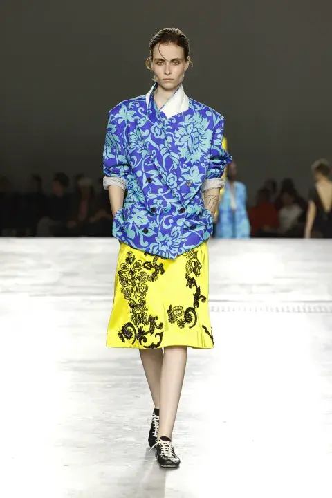 desfile de Dries Van Noten 2025. desfile de Dries Van Noten 2025.