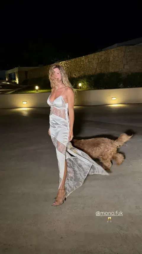 El look de Laurita Fernández en la Nochebuena 2025.