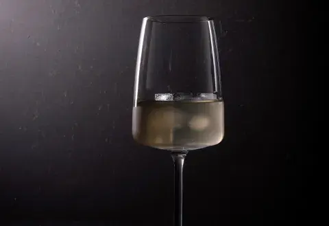 Jarras de coctelería simples, ricas y frescas. Jarras de coctelería simples, ricas y frescas.