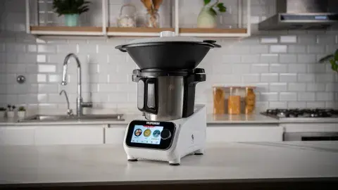 Con más de 750 recetas integradas y actualizables vía Wi-Fi mediante su sistema Cloud Recipe Technology, que permite descargar actualizaciones y nuevas recetas Con más de 750 recetas integradas y actualizables vía Wi-Fi mediante su sistema Cloud Recipe Technology, que permite descargar actualizaciones y nuevas recetas