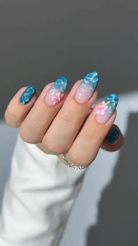 Sea nails: 12 diseños de uñas inspirados en el mar para empezar el 2026 Sea nails: 12 diseños de uñas inspirados en el mar para empezar el 2026