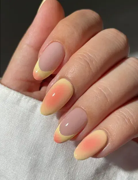 Sunset nails: los mejores diseños de uñas inspirados en los atardeceres de verano Sunset nails: los mejores diseños de uñas inspirados en los atardeceres de verano