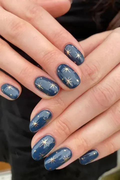 Dorado y azul, una pareja perfecta para este estilo Dorado y azul, una pareja perfecta para este estilo