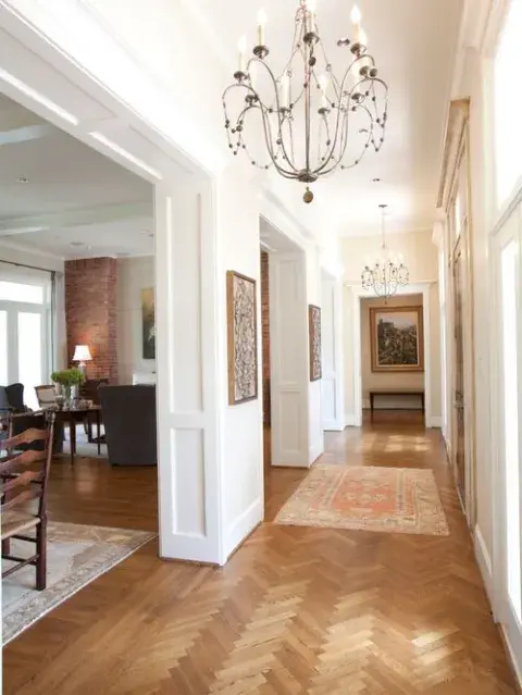 Dentro de estas nuevas opciones, el suelo laminado en espiga se posiciona como la mejor alternativa para quienes buscan renovar sus ambientes con estilo. Dentro de estas nuevas opciones, el suelo laminado en espiga se posiciona como la mejor alternativa para quienes buscan renovar sus ambientes con estilo.