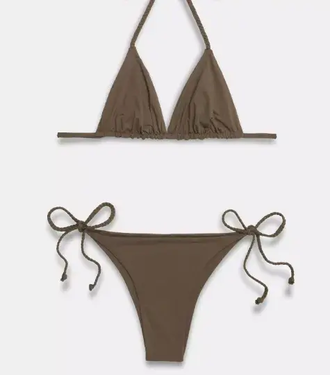 Bikini trenzada (Awada, $81.000) Bikini trenzada (Awada, $81.000)