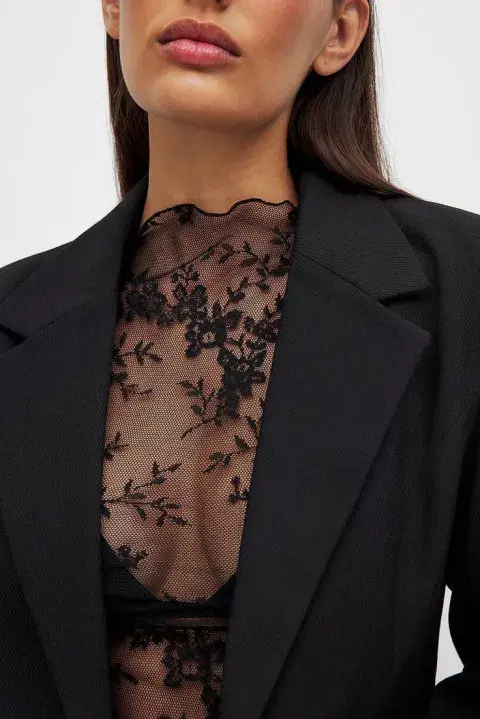 Gotic style: la tendencia de moda que trae “Cumbres Borrascosas” Gotic style: la tendencia de moda que trae “Cumbres Borrascosas”