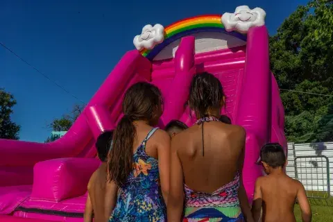 El Parque de la Ciudad (Av. Fernández de la Cruz 4000) abre sus puertas de martes a domingo, entre las 10 y las 20, con múltiples propuestas para chicos El Parque de la Ciudad (Av. Fernández de la Cruz 4000) abre sus puertas de martes a domingo, entre las 10 y las 20, con múltiples propuestas para chicos