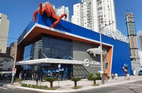 Playa, parque temático y acuario en un mismo lugar Playa, parque temático y acuario en un mismo lugar