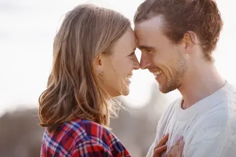 Novios colágeno: el boom de salir con alguien menor Novios colágeno: el boom de salir con alguien menor