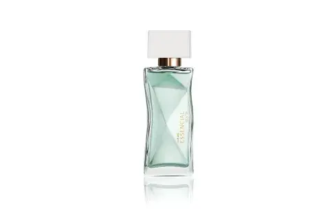 Esta fragancia, en su versión femenina, presenta una propuesta floral frutal que combina la cremosidad del nardo, con la sensualidad del jazmín.Essencial Sentir Eau de Parfum (Precio desde: $102.100) Esta fragancia, en su versión femenina, presenta una propuesta floral frutal que combina la cremosidad del nardo, con la sensualidad del jazmín.Essencial Sentir Eau de Parfum (Precio desde: $102.100)