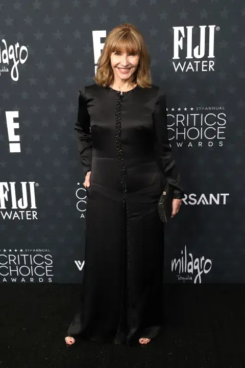 Foto de Mary Steenburgen en los Critics Choice Awards. Foto de Mary Steenburgen en los Critics Choice Awards.