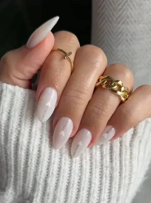 Uñas claritas: 12 ideas elegantes perfectas para todos los días Uñas claritas: 12 ideas elegantes perfectas para todos los días