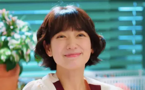 De qué trata La infiltrada Srta. Hong, el nuevo K-drama de Netflix. De qué trata La infiltrada Srta. Hong, el nuevo K-drama de Netflix.