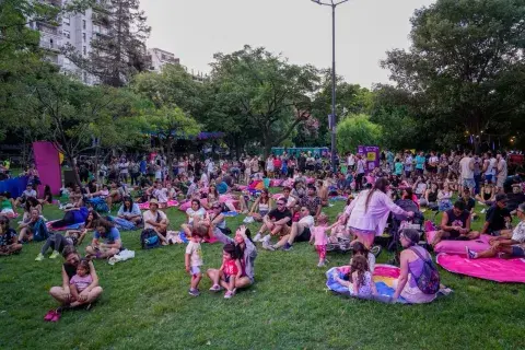 La Ciudad despliega este verano una amplia propuesta de experiencias que mezclan lo mejor de su identidad urbana La Ciudad despliega este verano una amplia propuesta de experiencias que mezclan lo mejor de su identidad urbana
