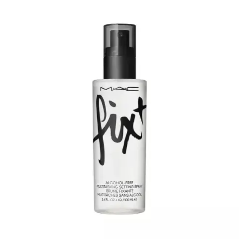 La bruma multiuso Fix+ hidrata, fija, refresca tu maquillaje. Es perfecta para potenciar pigmentos, corregir errores de maquillaje, difuminar la base de maquillaje, etc (MAC) La bruma multiuso Fix+ hidrata, fija, refresca tu maquillaje. Es perfecta para potenciar pigmentos, corregir errores de maquillaje, difuminar la base de maquillaje, etc (MAC)