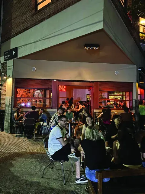 Plan vereda: los mejores spots de la ciudad de Buenos Aires para disfrutar el arte de veredear