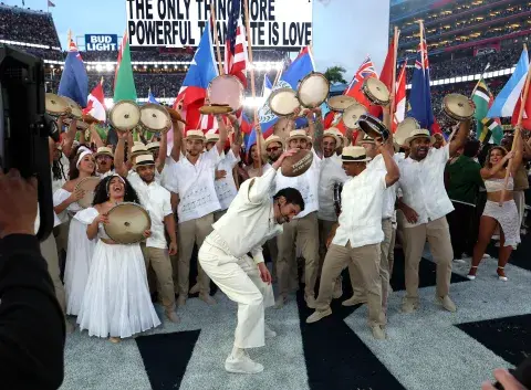 Show de banderas del continente en el show de Bad Bunny en el Super Bowl 2026. Show de banderas del continente en el show de Bad Bunny en el Super Bowl 2026.