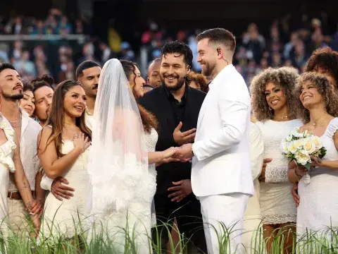 No fue ficción: la boda que se vio en el show de Bad Bunny en el Super Bowl fue real. No fue ficción: la boda que se vio en el show de Bad Bunny en el Super Bowl fue real.