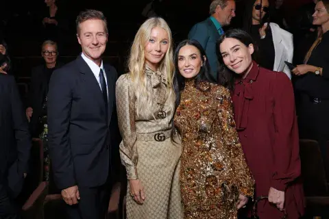 Edward Norton, Gwyneth Paltrow, Demi Moore y Halina Reijn en Gucci Edward Norton, Gwyneth Paltrow, Demi Moore y Halina Reijn en Gucci