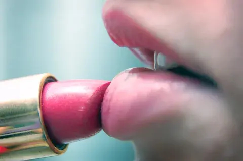 Guía de make up: cómo elegir tu lip combo perfecto y lograr labios más voluminosos
