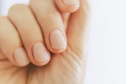 Manicura rusa: esta es la técnica que promete uñas perfectas por semanas Manicura rusa: esta es la técnica que promete uñas perfectas por semanas