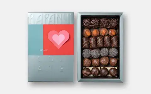 Caja de chocolates surtidos selección especial Rapanui. ($37.000)