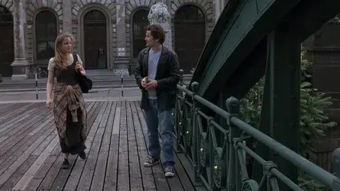 Imagen de la película Antes del amanecer. Imagen de la película Antes del amanecer.