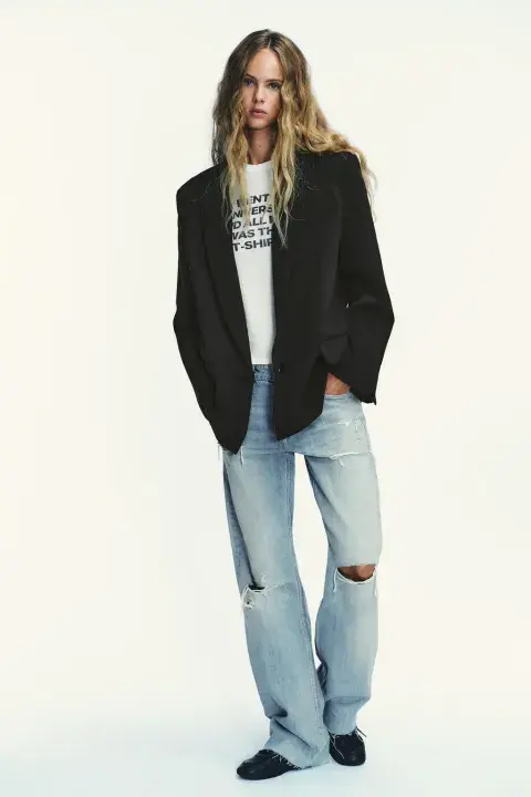 Un blazer clásico y con buen calce te va a durar años (ZARA 205.990,00) Un blazer clásico y con buen calce te va a durar años (ZARA 205.990,00)
