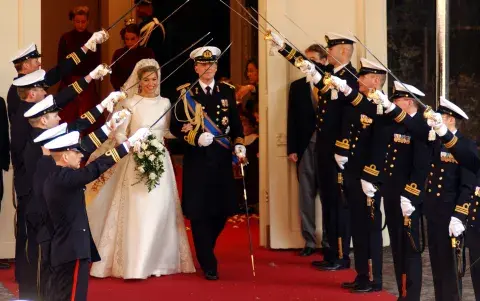 Foto de la boda real entre Guillermo Alejandro y Máxima Zorreguieta, el 2 de febrero de 2002 en Ámsterdam, Países Bajos. Foto de la boda real entre Guillermo Alejandro y Máxima Zorreguieta, el 2 de febrero de 2002 en Ámsterdam, Países Bajos.