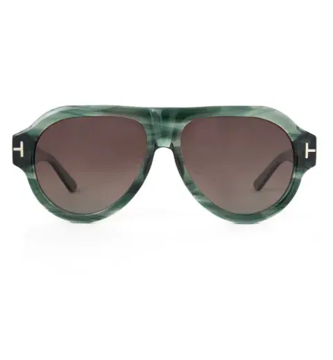 Lente de sol Nefeli Verde Musgo. (Bonding Eyewear, $166.500) Lente de sol Nefeli Verde Musgo. (Bonding Eyewear, $166.500)