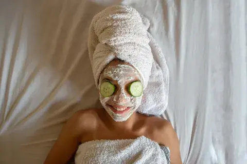Foto de mujer relajandose. Foto de mujer relajandose.