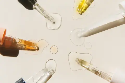 Piel glowy en otoño: los sérums hidratantes que tenés que tener para hidratarla