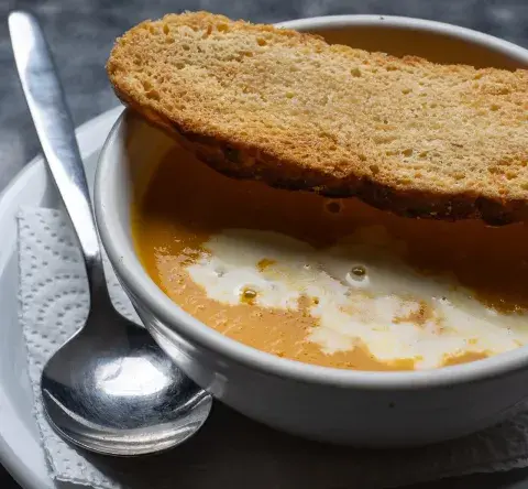  Sopa de zanahoria, naranja y jengibre