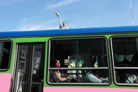 AGENCIA presenta “Liquidación por cierre”.