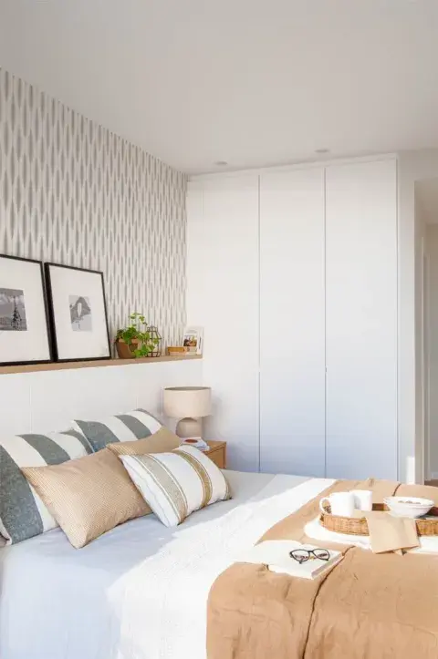 Foto de un dormitorio. Foto de un dormitorio.