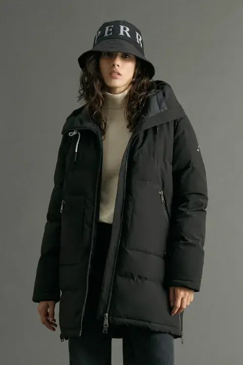 Un buen abrigo es perfecto para empezar el invierno (PERRAMUS $287.200,00- PRECIO CON DESCUENTO)