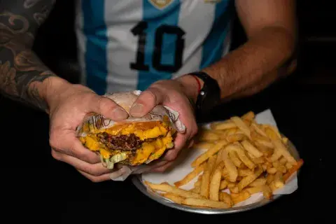 BURGER-JOINT-mundial.png BURGER-JOINT-mundial.png