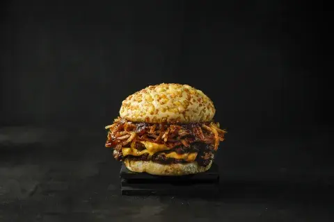 Bruce-Grill-Station---Hamburguesa-La-hulk.jpg Bruce-Grill-Station---Hamburguesa-La-hulk.jpg