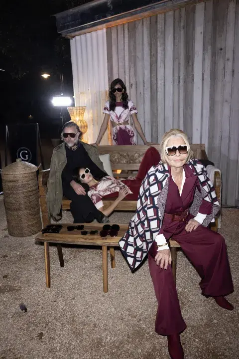 Modelos con maxigafas