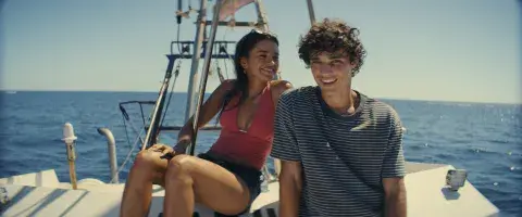 Maia Reficco y Fernando Lindez en la película The Last Sunrise. Maia Reficco y Fernando Lindez en la película The Last Sunrise.