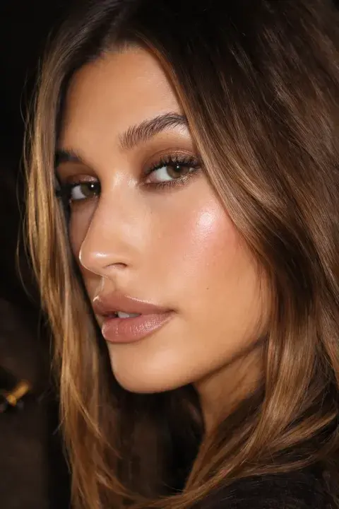 Un maquillaje en tonos marrones Un maquillaje en tonos marrones