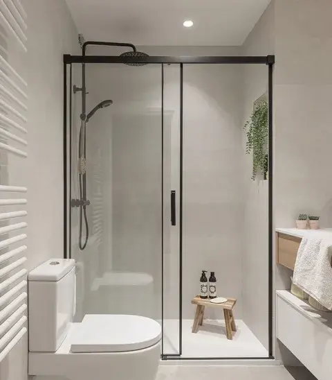 Baños XS: 7 recursos deco que hacen que cualquier ambiente parezca más grande Baños XS: 7 recursos deco que hacen que cualquier ambiente parezca más grande