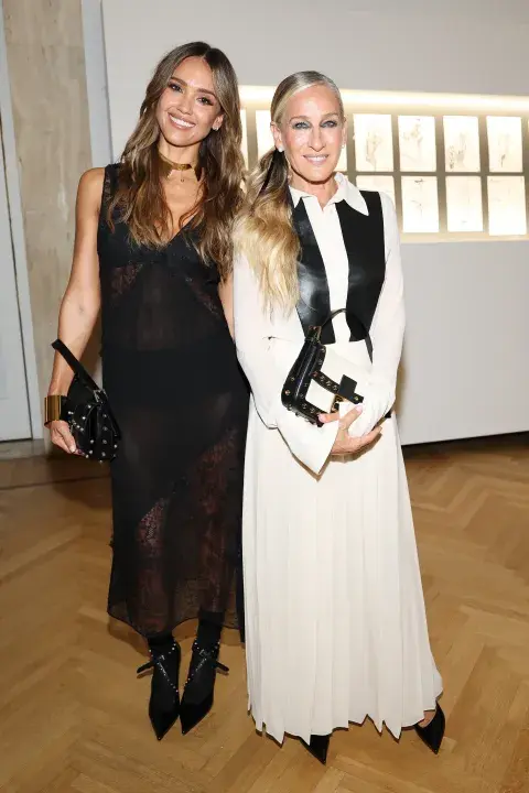 Jessica Alba y Sarah Jessica Parker. Jessica Alba y Sarah Jessica Parker.