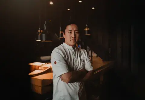 El restaurante que dirige Pablo Park, de Han, obtuvo su primera estrella Michelin. El restaurante que dirige Pablo Park, de Han, obtuvo su primera estrella Michelin.