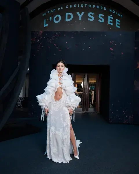 Zendaya y su alucinante vestido para la premiere de La Odisea en París. Zendaya y su alucinante vestido para la premiere de La Odisea en París.