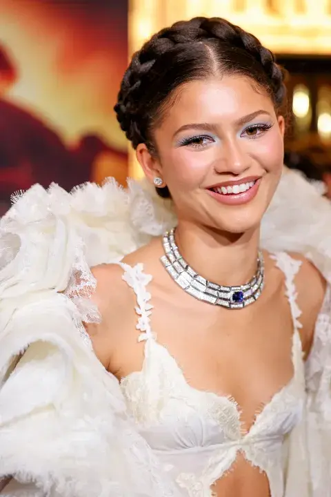 Una diosa: Zendaya y su estilismo para el estreno de La Odisea, en París. Una diosa: Zendaya y su estilismo para el estreno de La Odisea, en París.