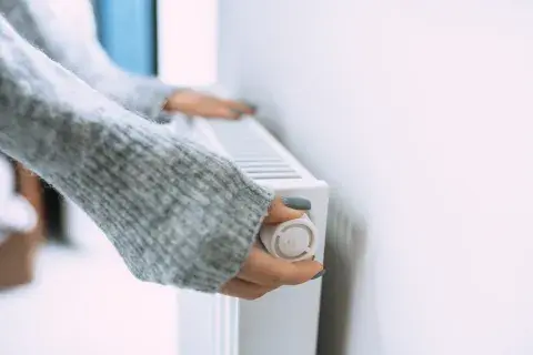 Cómo elegir entre estufa, calefactor o aire según el tamaño de tu ambiente