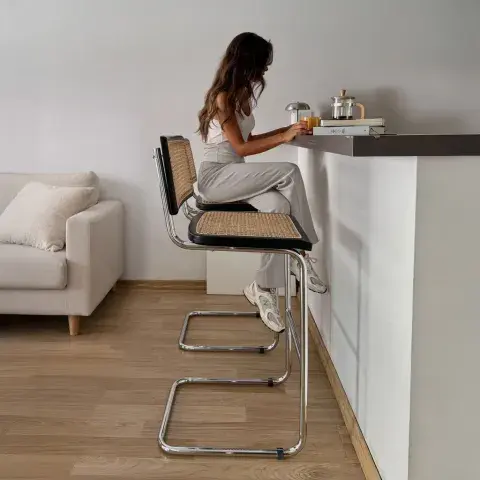 Tendencias en la cocina: por qué los desayunadores con banquetas altas son los más elegidos en espacios chicos