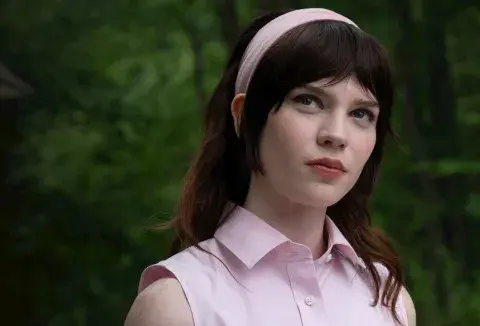 Foto de la película Compañera perfecta. Foto de la película Compañera perfecta.